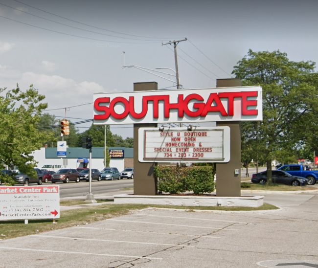 Southgate Shopping Center - Current Sign